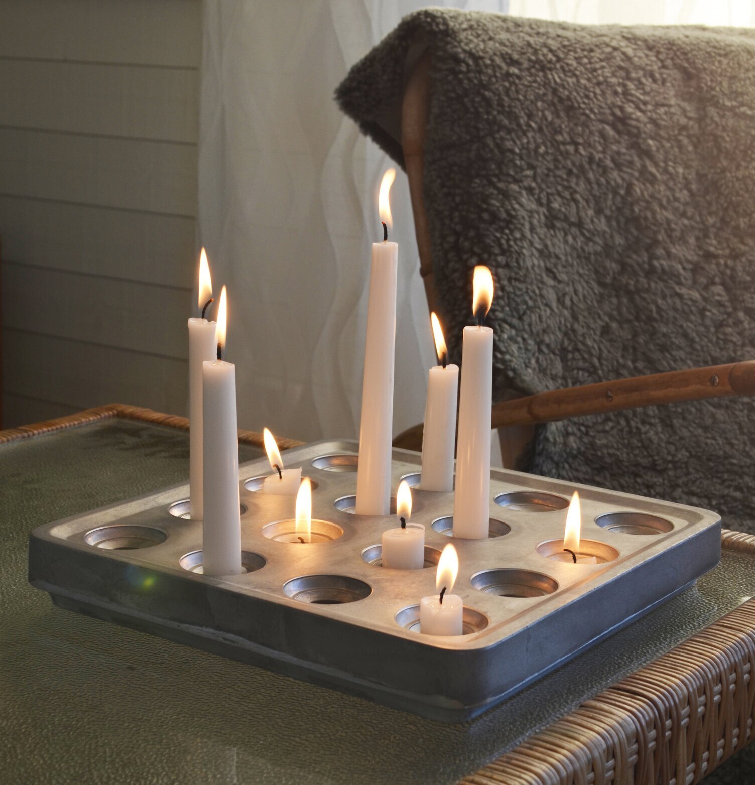 Stumpastaken Original ljusstake från Stumpastaken på bord