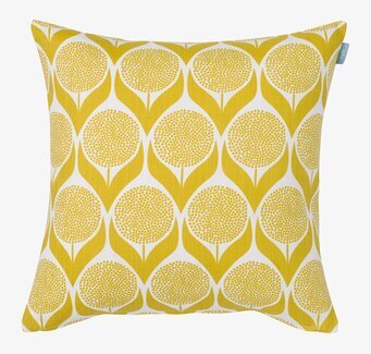 Kuddfodral Blomma Limegul från Spira med stiliserat mönster