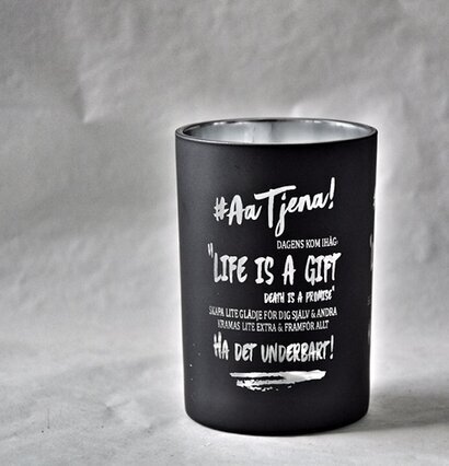 Alexander Lyktan från Majas Cottage i svart frostat glas