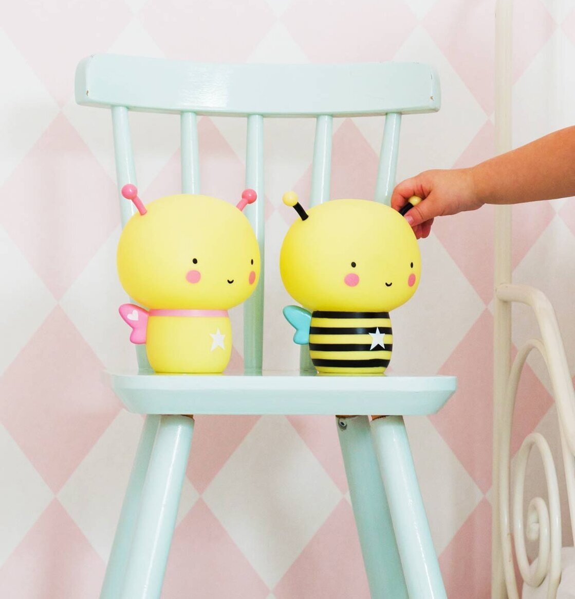 Nattlampa Bi Uppladdningsbar från A Little Lovely Company