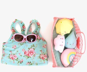 Badleksak Moln från A Little Lovely Company med tillbehör