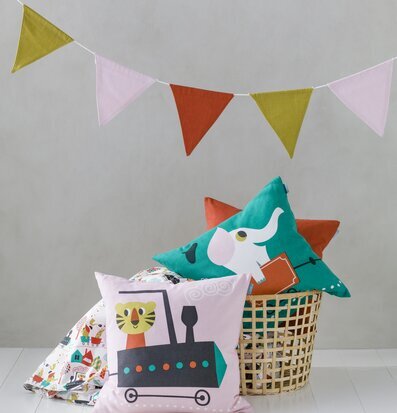 Kuddfodral Elefant Smaragdgrön från Spira med livfull design