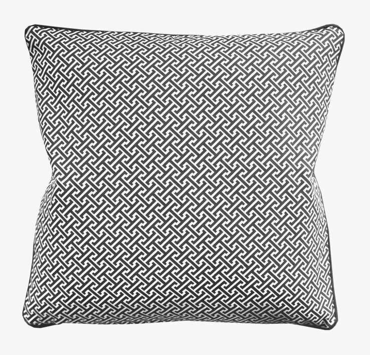 Kuddfodral Athens Gray från ELCE Stockholm i minimalistisk miljö