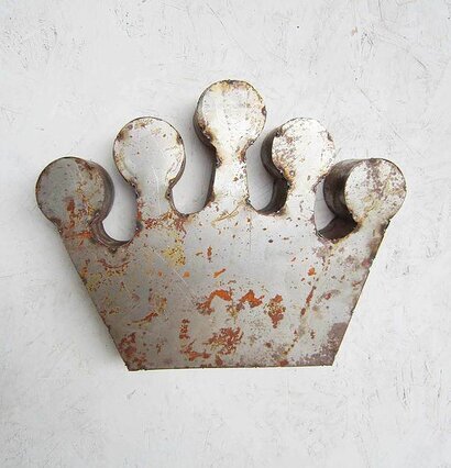 Crown Metall från Americana Classic Vintage med rostig yta