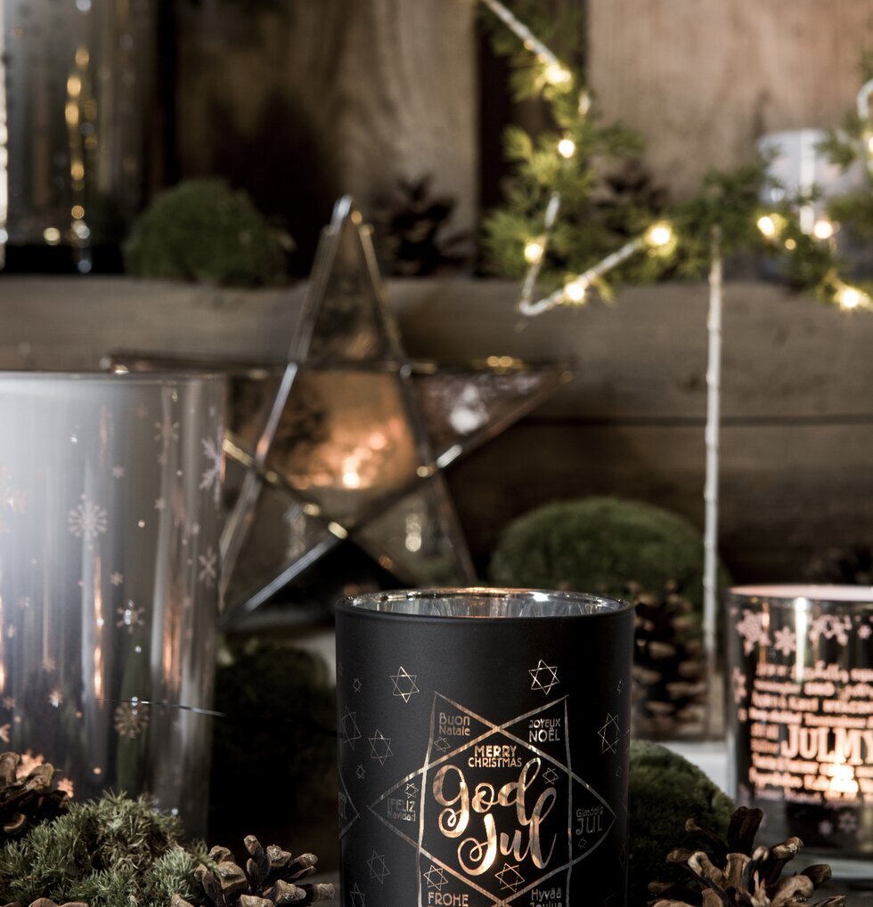 God Jul Svart - Majas Cottage ljuslykta från Majas Cottage