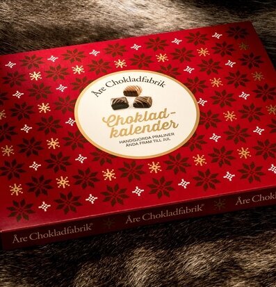 Chokladkalender från Åre Chokladfabrik på pälsimitation