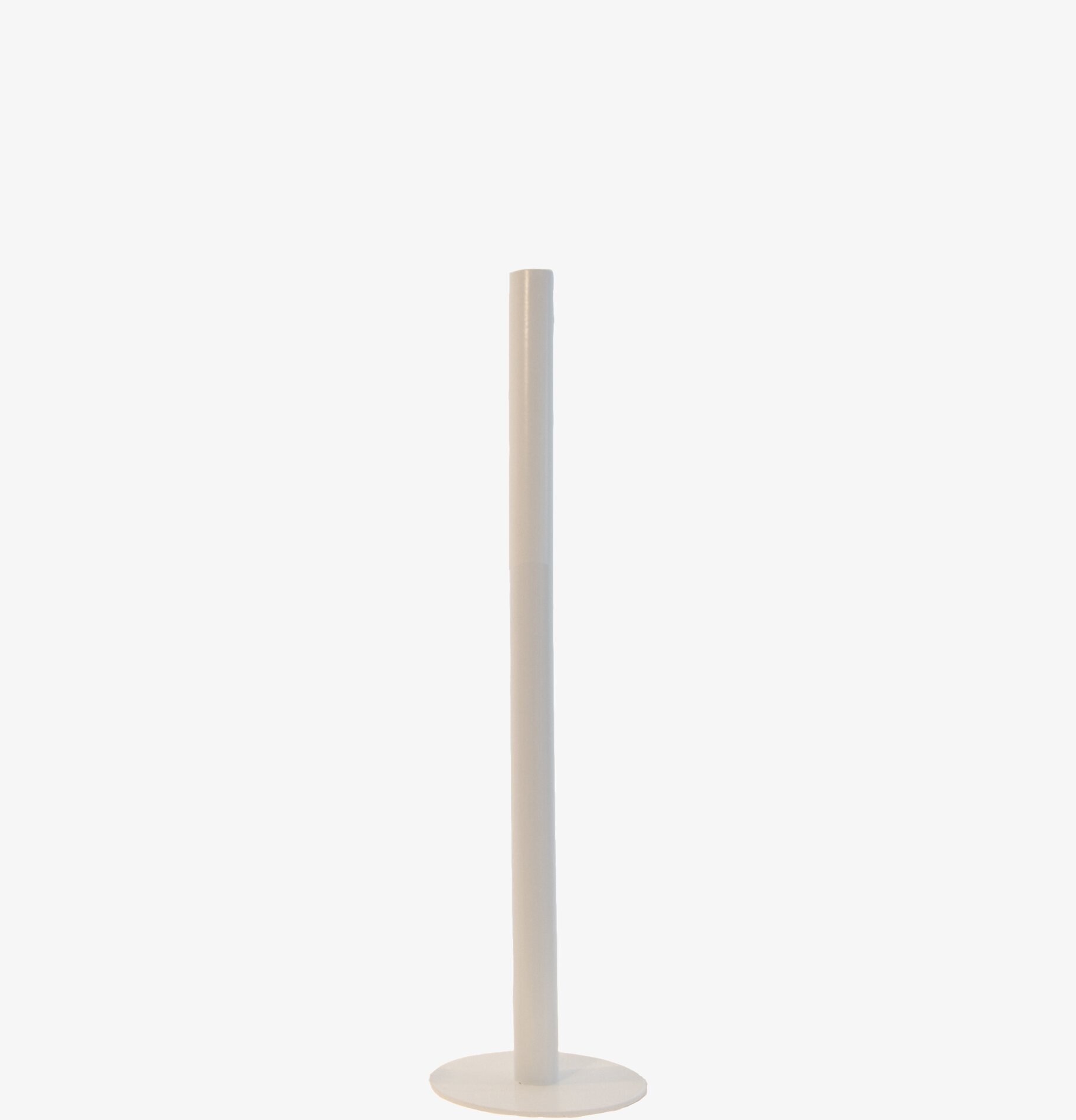 Ekeberga Ljusstake Vit Mellan från Storefactory, minimalistisk design