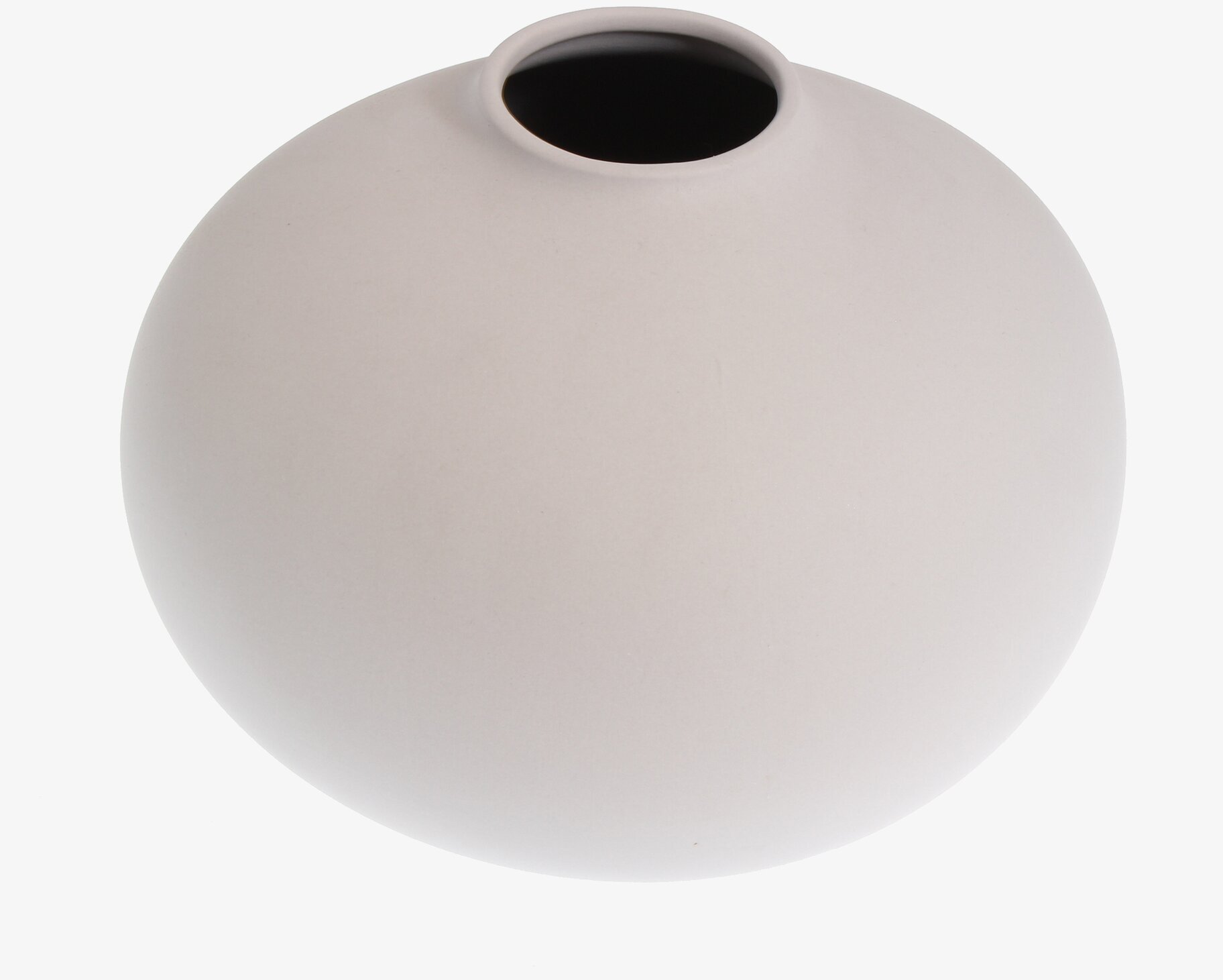 Källa Vas Bullig Grå från Storefactory på vit bakgrund