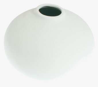 Källa Vas Bullig Vit från Storefactory, vit keramisk vas