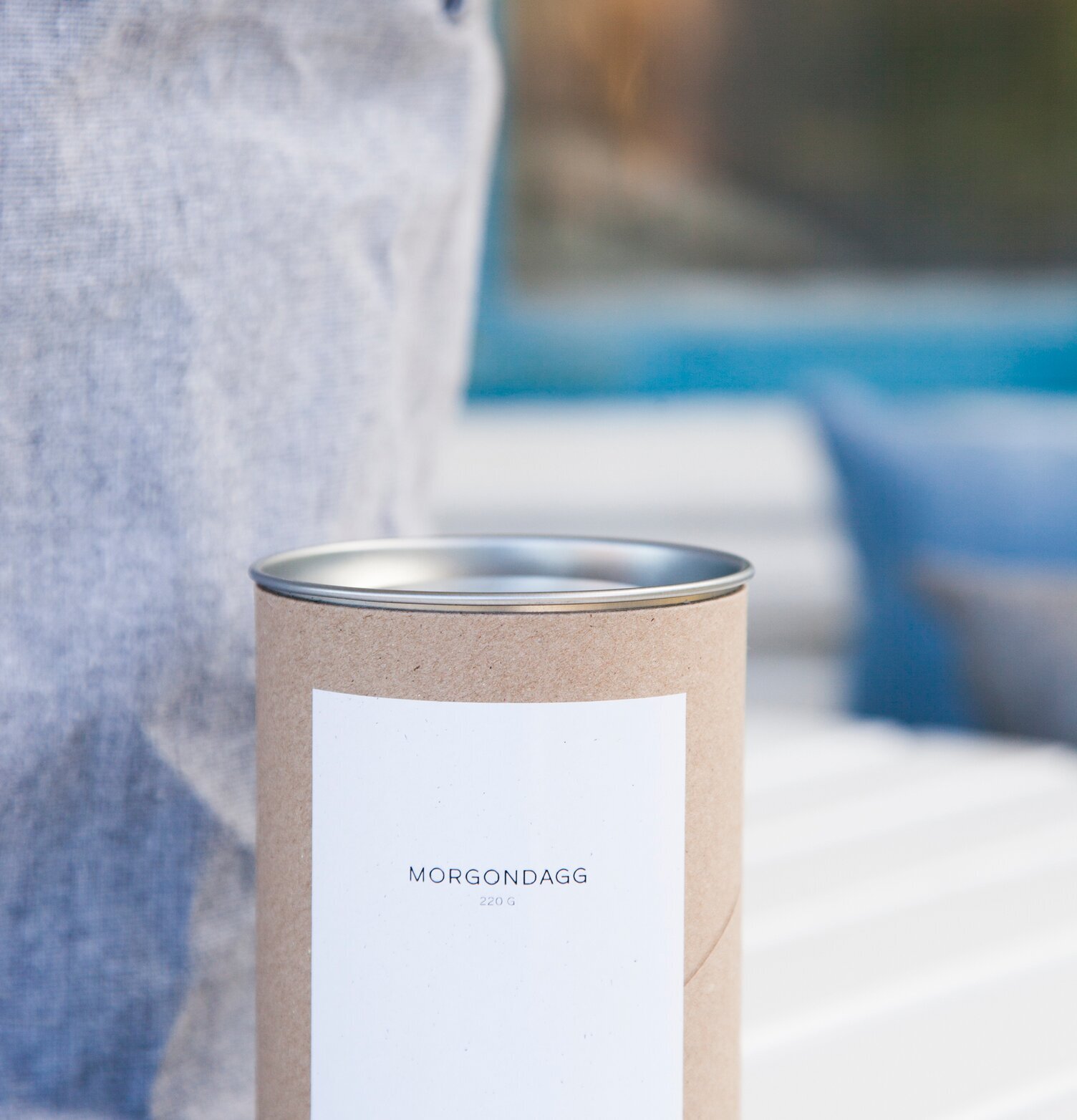 Doftljus Morgondagg från Storefactory i kartongbehållare