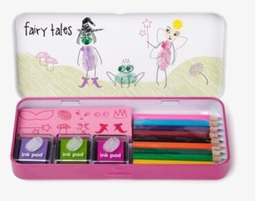 Fingertryck Saga från Worldwide co i en färgglad metallåda