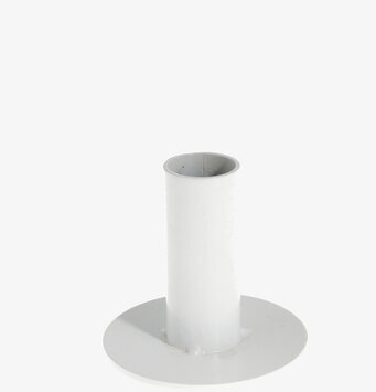 Eksund Vit Liten ljusstake från Storefactory i vit metall