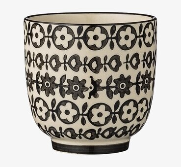 Kopp Julie Svart från Bloomingville med blommönster