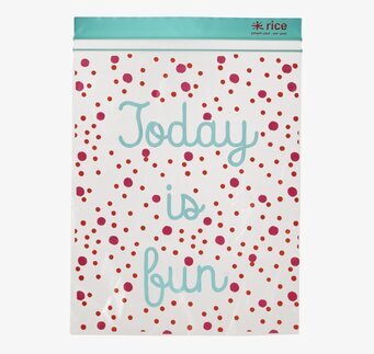 Plastpåsar Ziplock från Rice med färgglada prickar och text