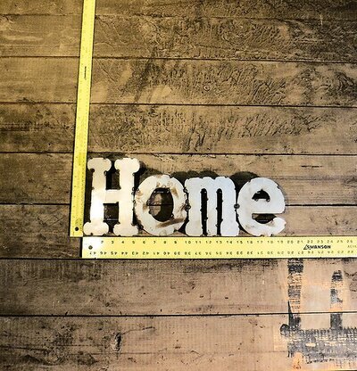 Skylt Home Typewriter Font från Americana Classic Vintage