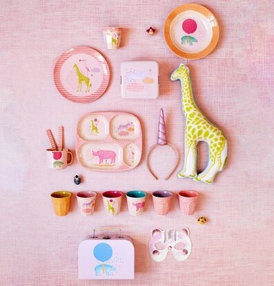 Barntallrik Animal Print från Rice med färgglada djurmotiv