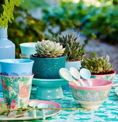 Liten Skål Leaves & Flower Print från Rice på utebord