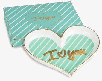 Porslinsfat - I Love You från BOXinBAG med hjärtformad design