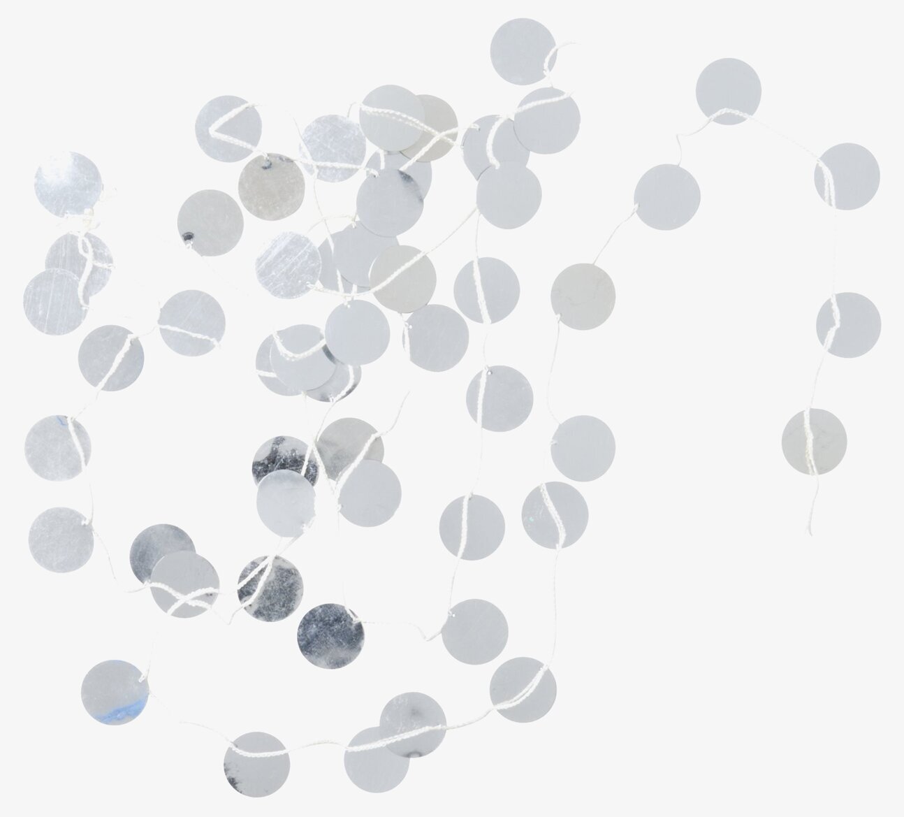 Silverpaljett Girland från Rice mot vit bakgrund, skimrande