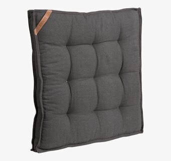 Sittdyna Grå Ernst från Ernst, kvadratisk och quiltad design