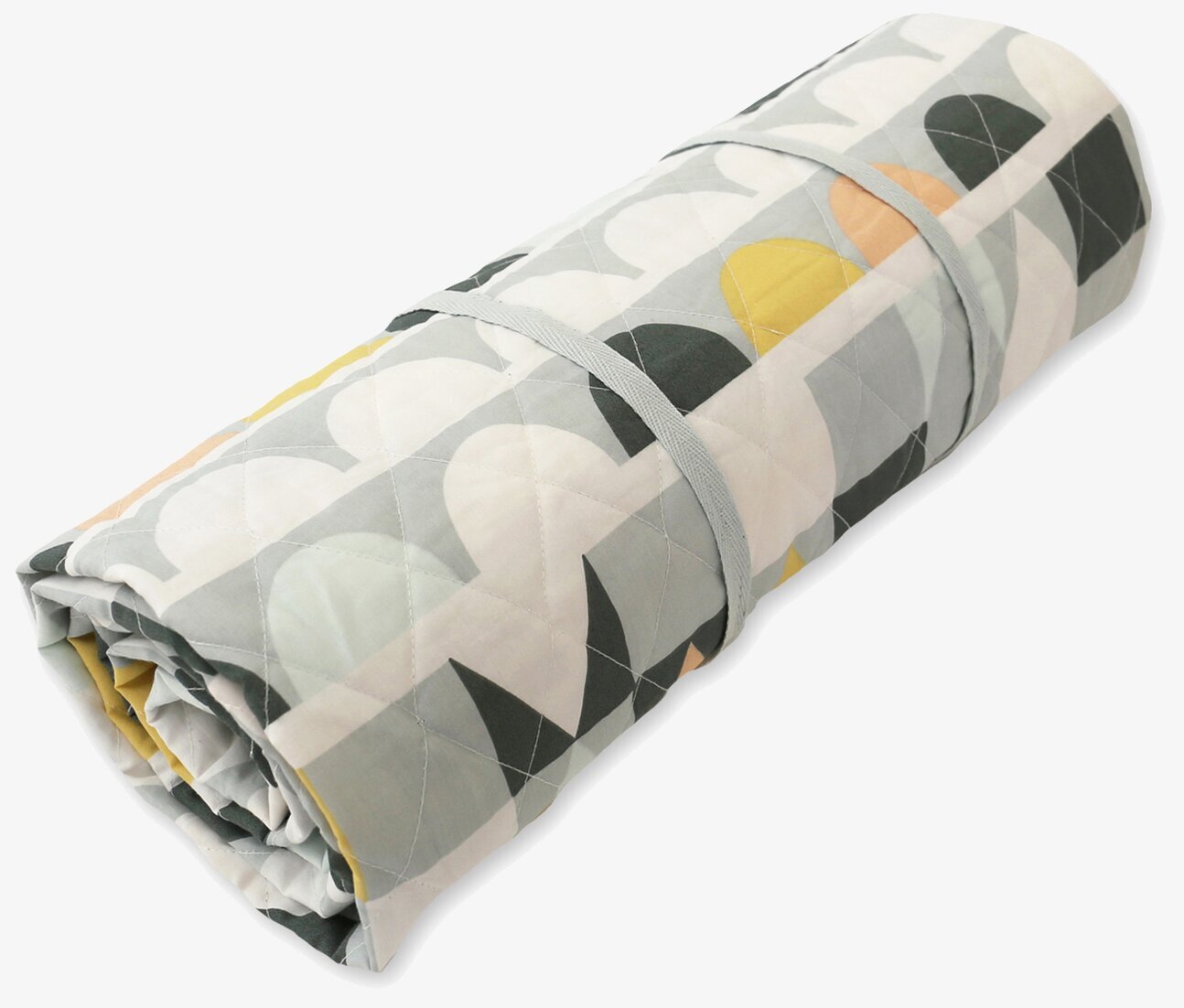 Quiltad Filt Tivoli Grå från Majvillan, ihoprullad och klar