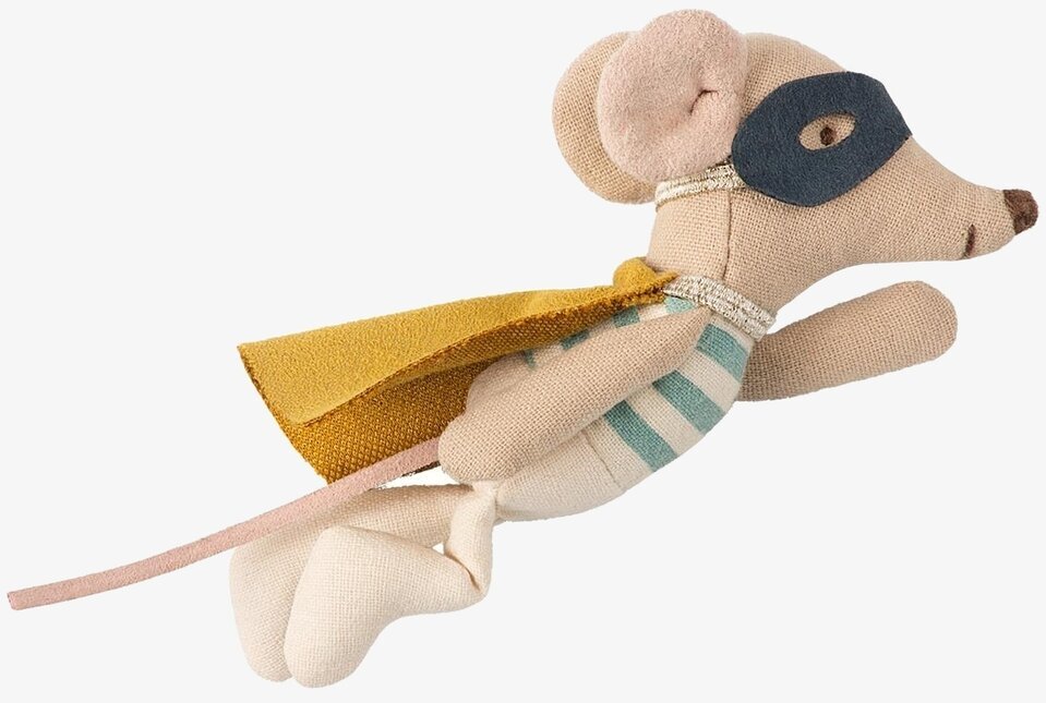 Superhero Mouse från Maileg med gyllene cape och blå mask