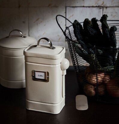 Foto av stilfull köksmiljö med eleganta detaljer