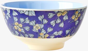 Skål Hanging Flowers Print från Rice med blommönster