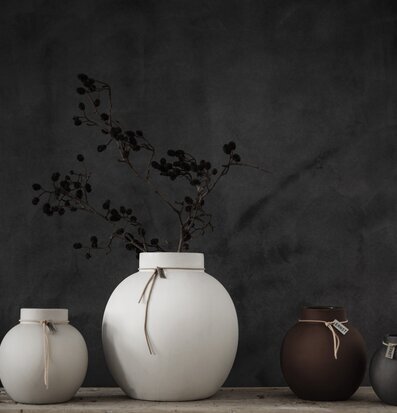 Fyra vaser från Ernst, inklusive Vas Stengods Rost