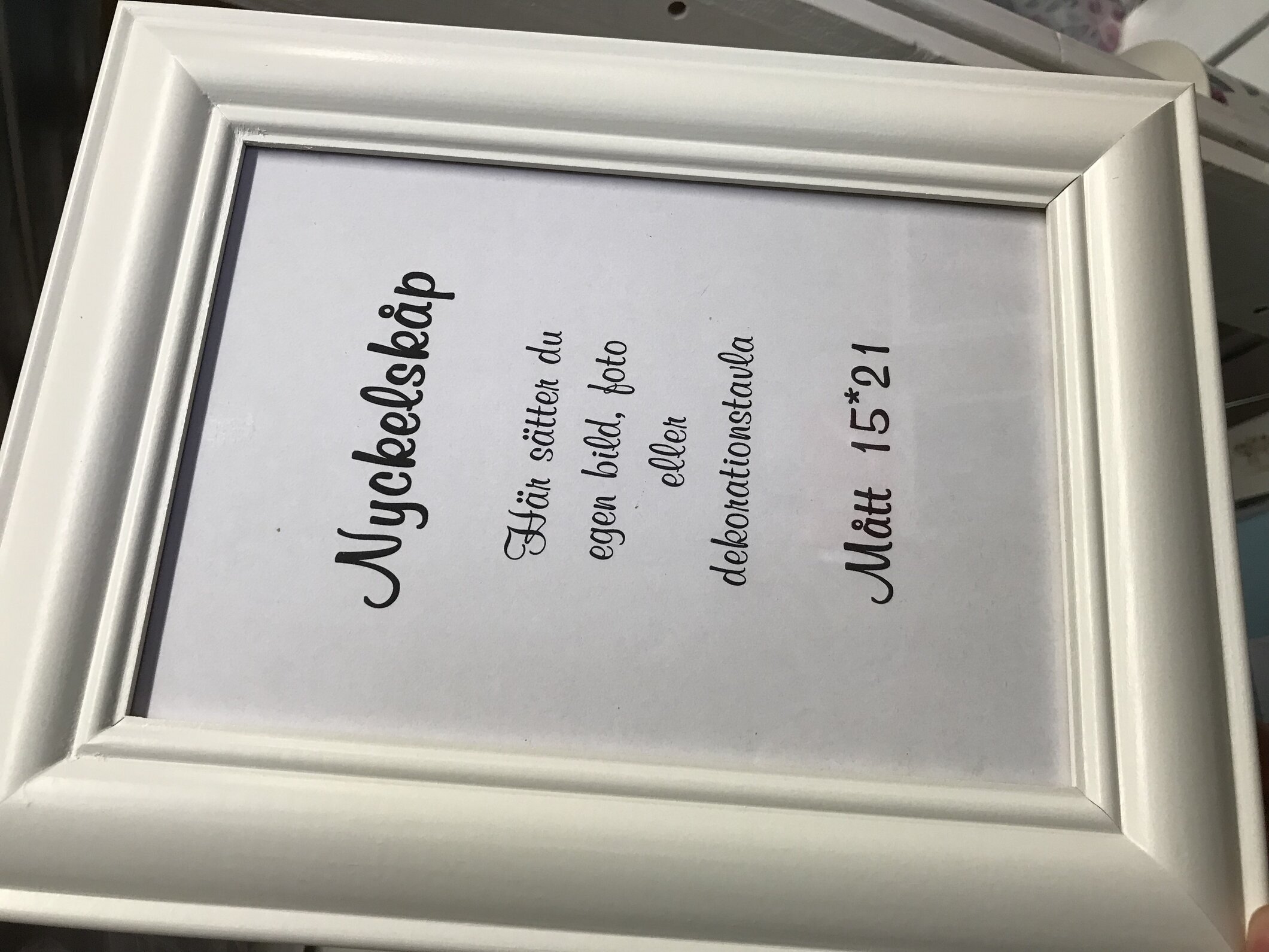 Nyckelskåp Ramlucka Vit från Stig Andersson i stilren design