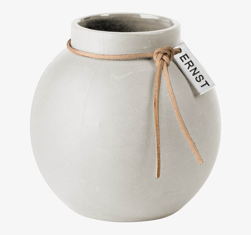 Vas Stengods Vit från Ernst med läderrem och metallbricka