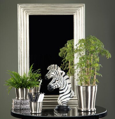 Staty Zebra Stående från A Lot Decoration i elegant miljö