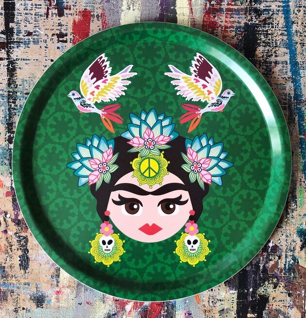 Bricka Frida från Lottisson Design med färgstark Frida Kahlo