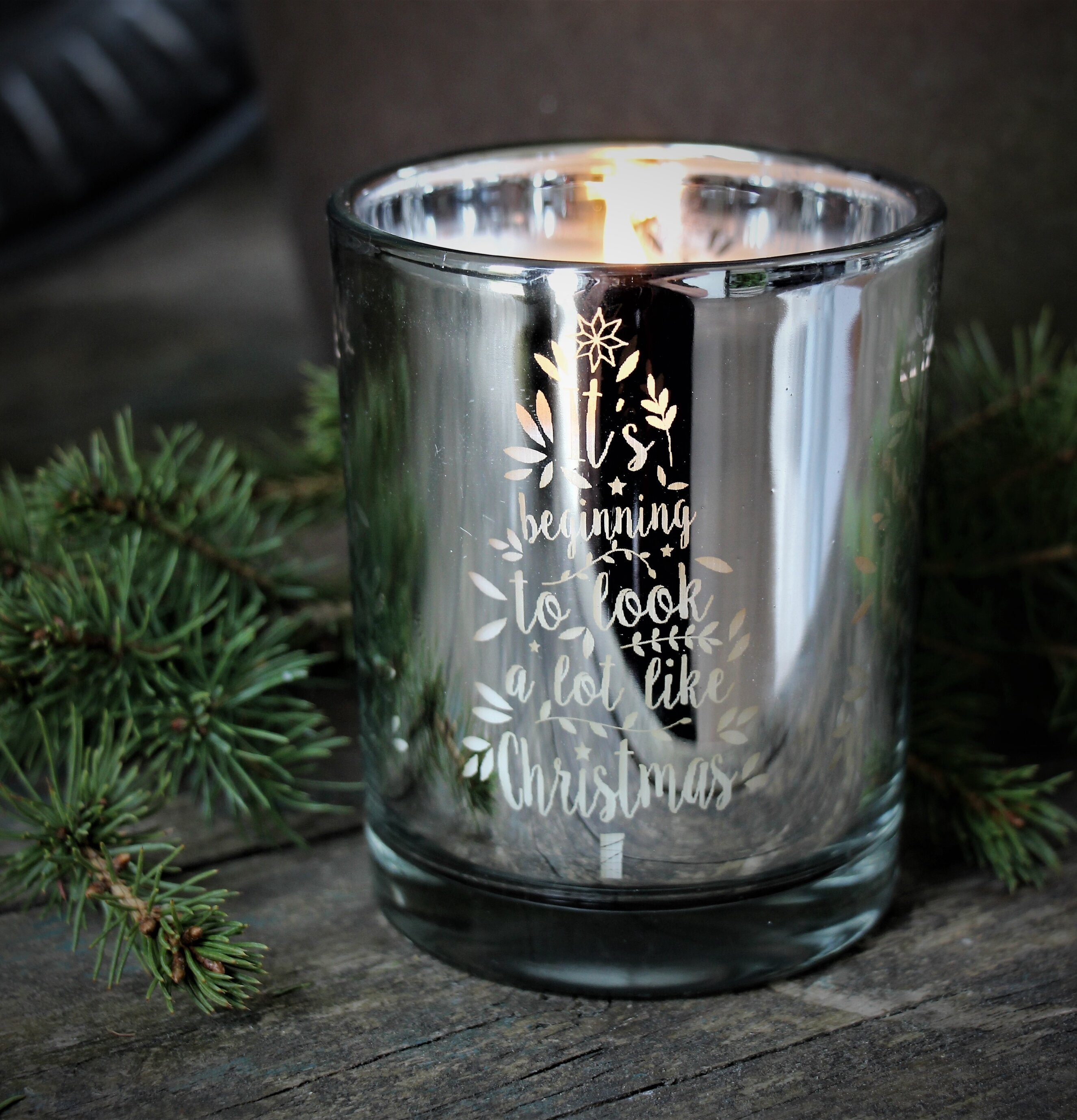 Ljuslykta It´s Beginning... från Majas Cottage på träyta