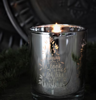 Ljuslykta It´s Beginning... från Majas Cottage på rustik yta