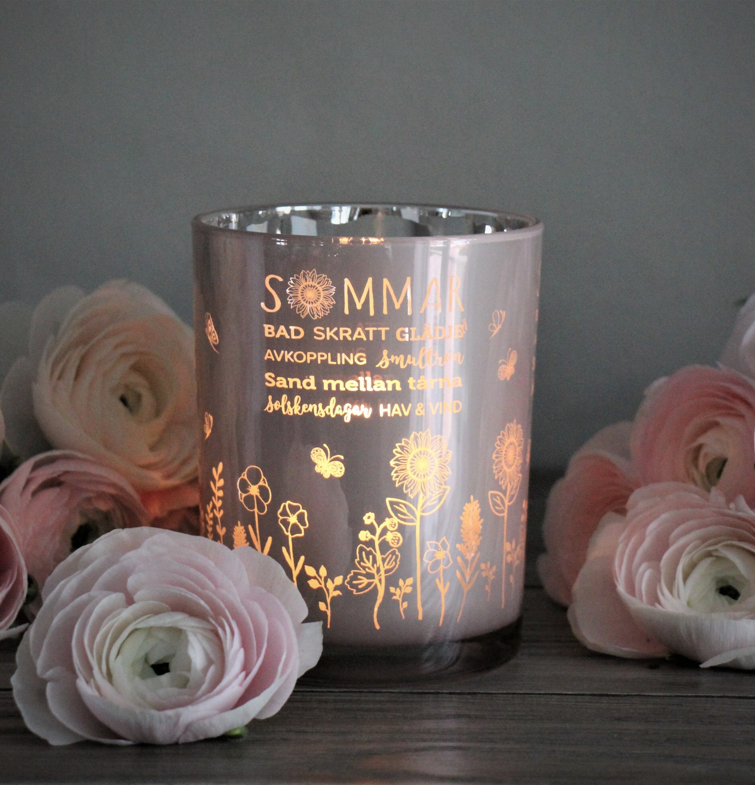 Ljuslykta - Sommar Rosa från Majas Cottage med blommor