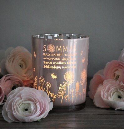 Ljuslykta - Sommar Rosa från Majas Cottage med blommor