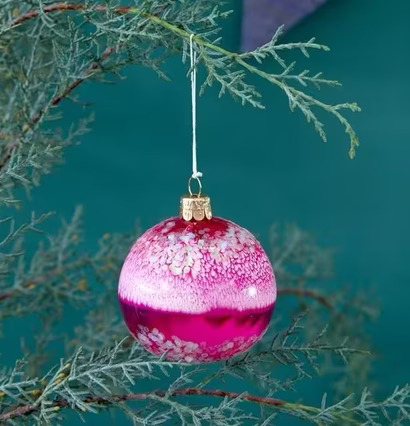Christmas Bauble Pink från Rice, rosa julgranskula i glas