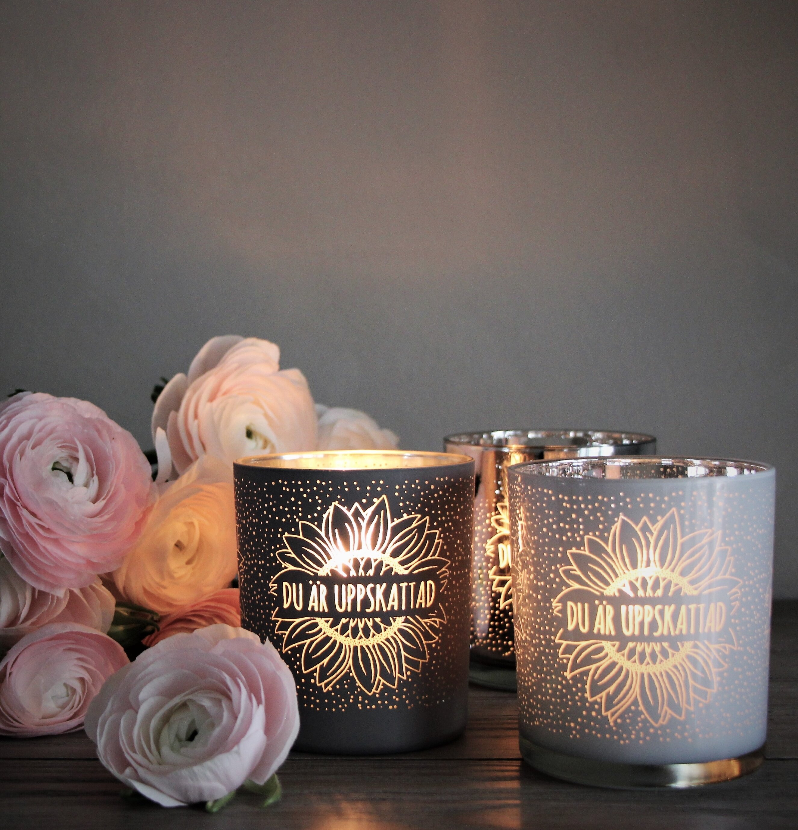 Ljuslykta - Uppskattad Silver från Majas Cottage med blommor