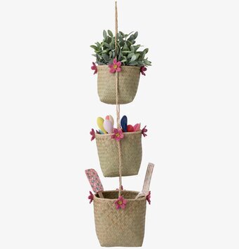 Hängande Förvaringskorgar från Rice med garnblommor