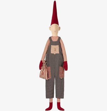 Adventskalender Pixy Boy från Maileg med detaljerad outfit