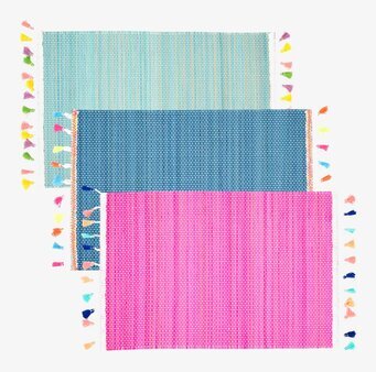 Bordsunderlägg Tassel från Rice i tre färgglada varianter