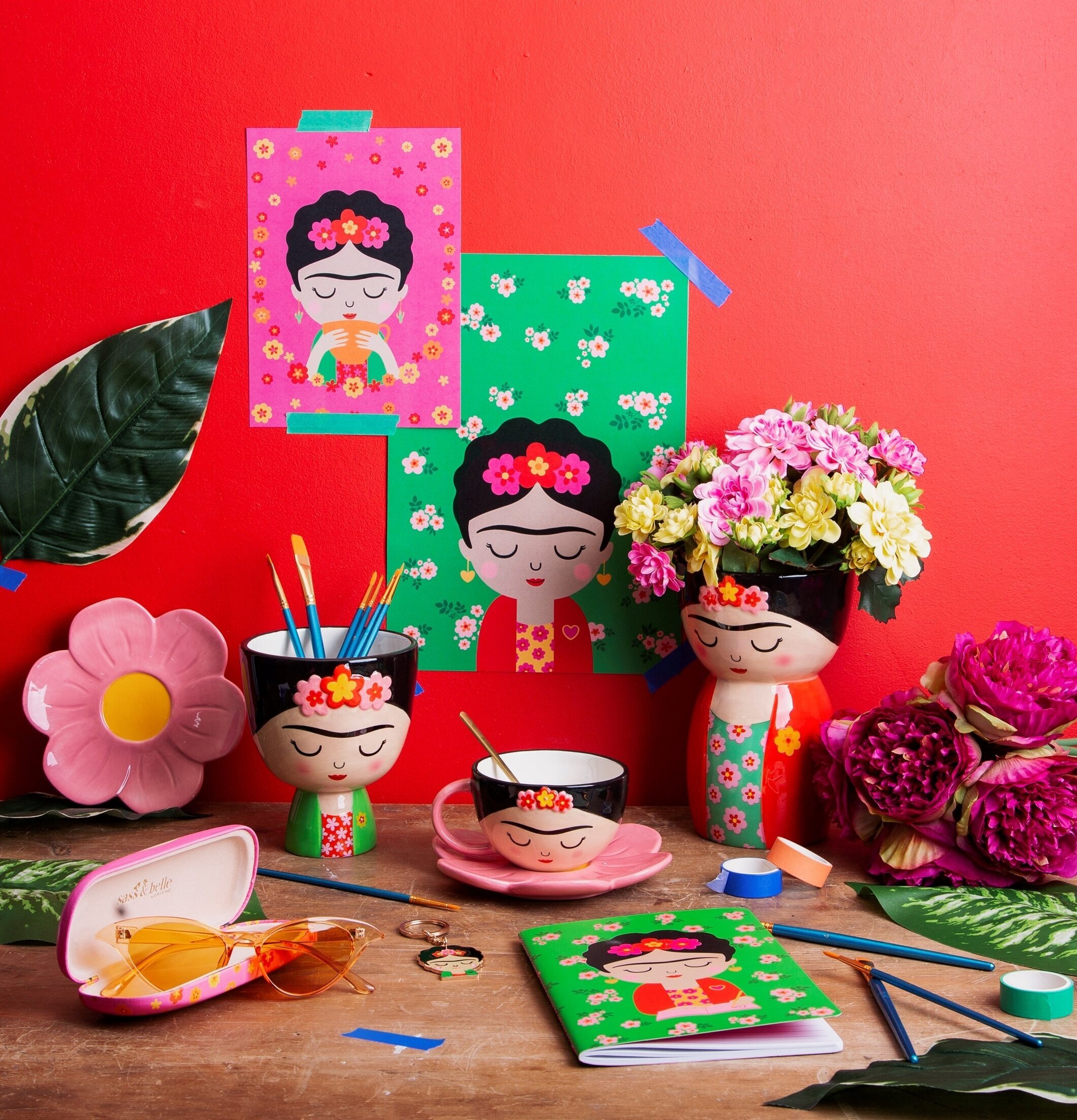 Minikruka Frida Kahlo från Sass & Belle med färgglad design