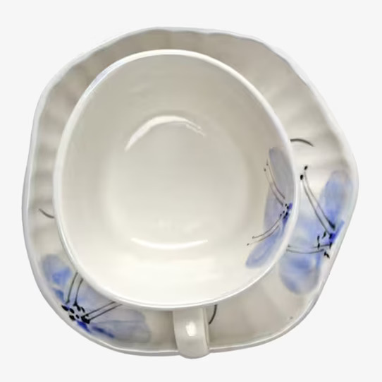 Kopp Med Fat Lunden Vit/Blå från Strömshaga med blå blommor