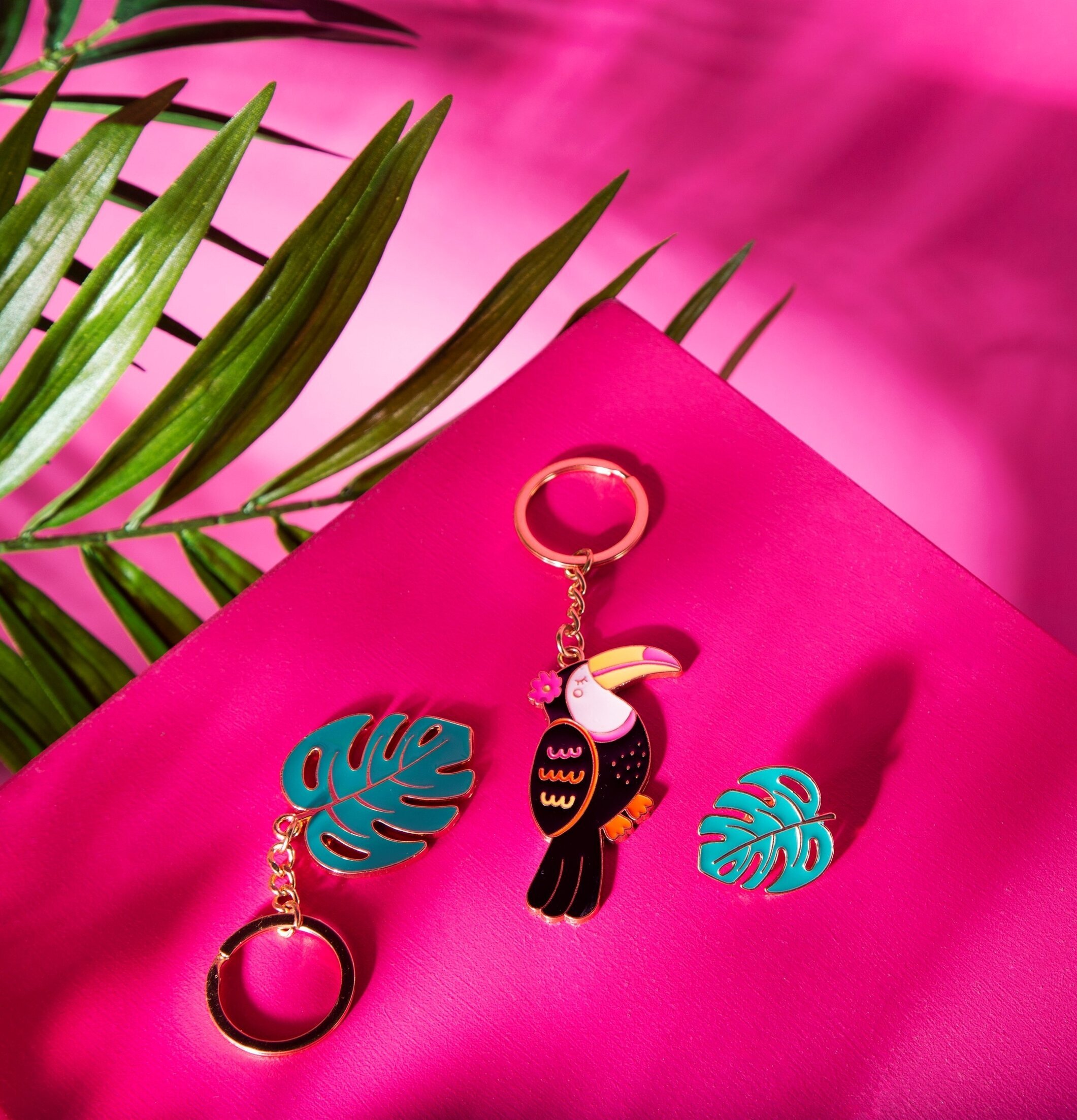 Nyckelring Tiki Toucan från Sass & Belle med tropisk design