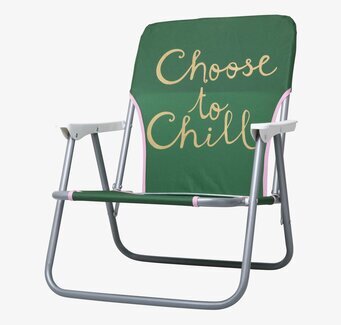 Strandstol från Rice med grön sits och texten Choose to Chill