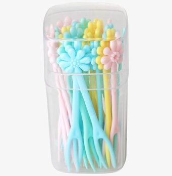 Canapégaffel/Cocktailpinne från Rice i färgglad förpackning