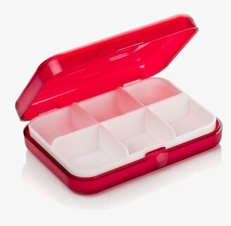 Pillerask Röd från Worldwide co med fyra fack och rött lock