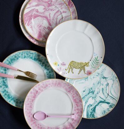 Tallrik Wild Leopard Print från Rice med färgglatt mönster