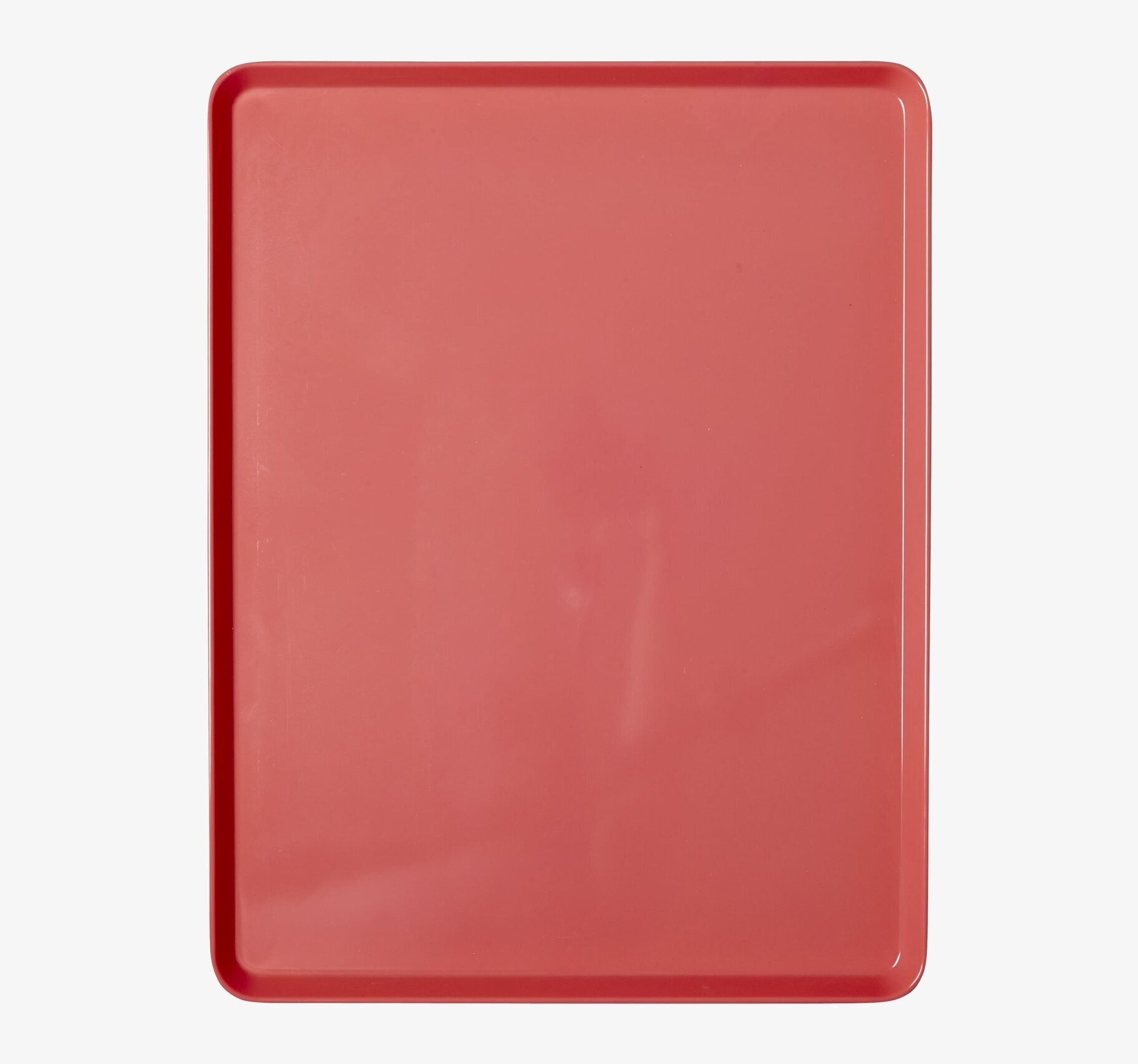 Serveringsbricka från Rice i röd färg med upphöjda kanter
